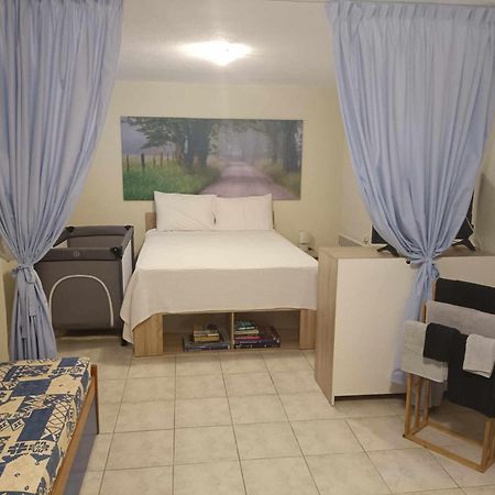 Georgia'S House Villa Nikiti  Dış mekan fotoğraf