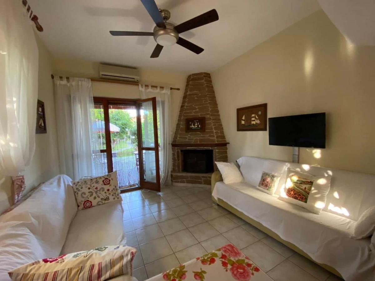 Georgia'S House Villa Nikiti  Dış mekan fotoğraf