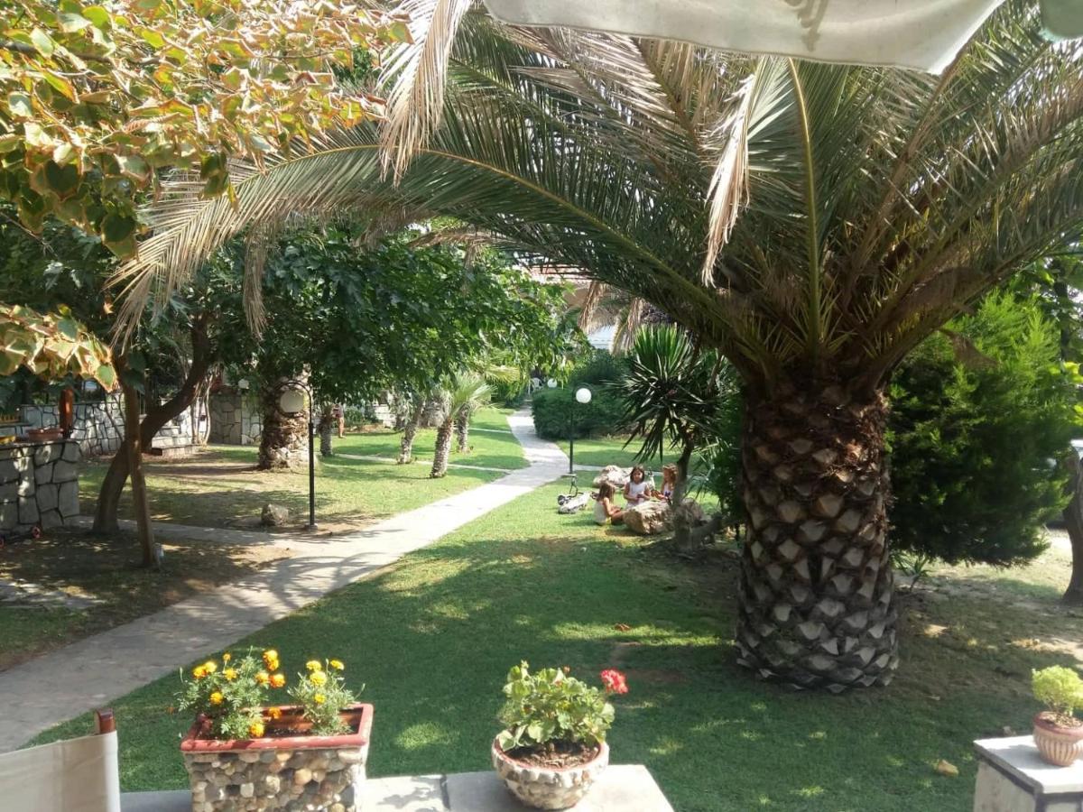 Georgia'S House Villa Nikiti  Dış mekan fotoğraf