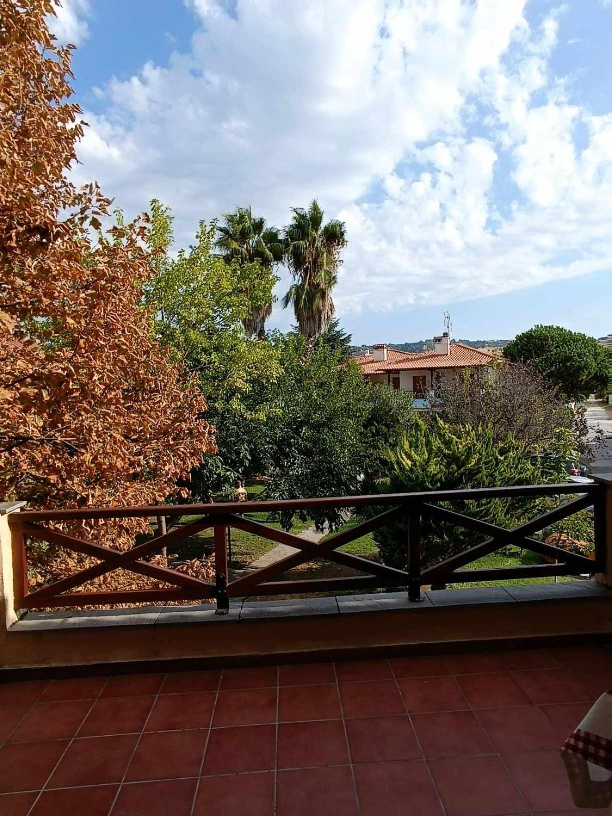 Georgia'S House Villa Nikiti  Dış mekan fotoğraf